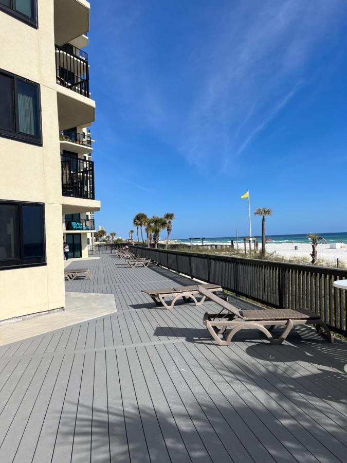 Aparthotel Beach Front Condo, King Size Bed, Sleeps 4 Panama City Beach